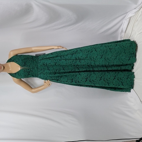 Adrianna Papell Women's Emerald Green Lace Evening Holiday Gown - Picture 5 of 17